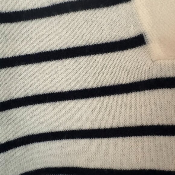 CLUB MONACO CASHMERE BLEND JOHNNY COLLAR BLUE STRIPED SWEATER SIZE M - Picture 8 of 12